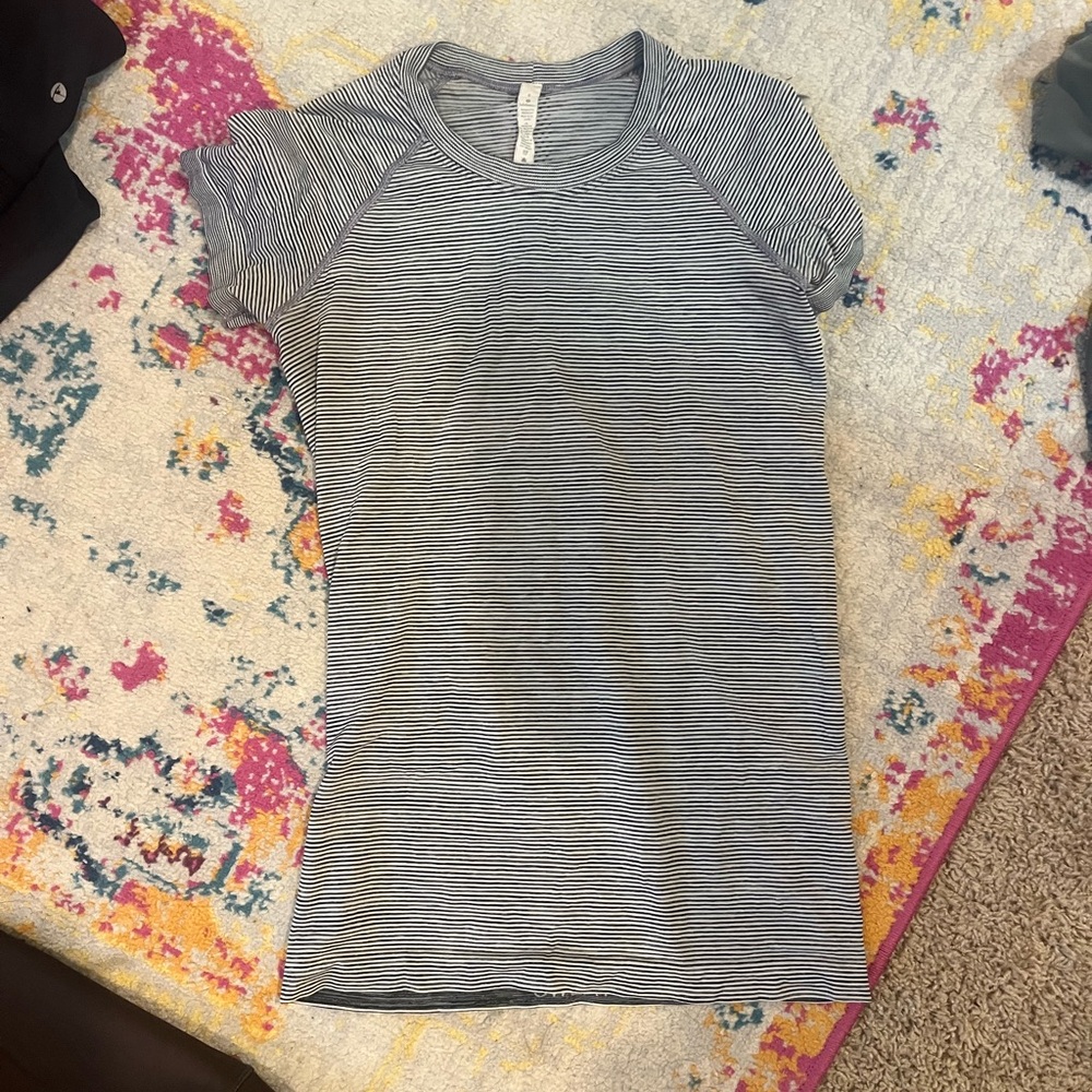 Lululemon Athletica Gray Fitted Ribbed Cap Sleeve Tee